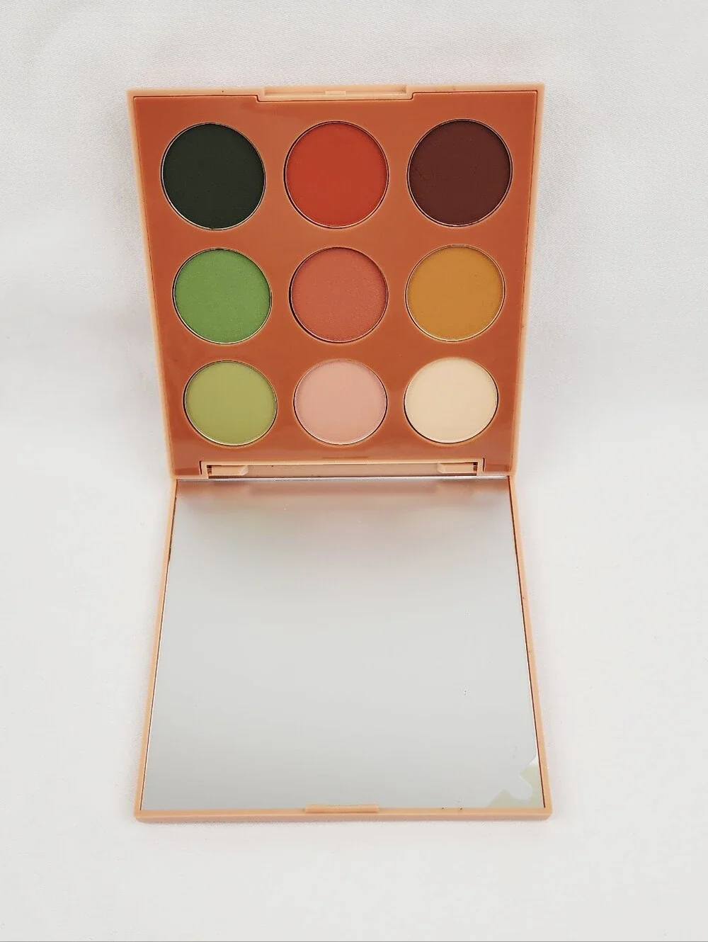 Morphe versatile neutral